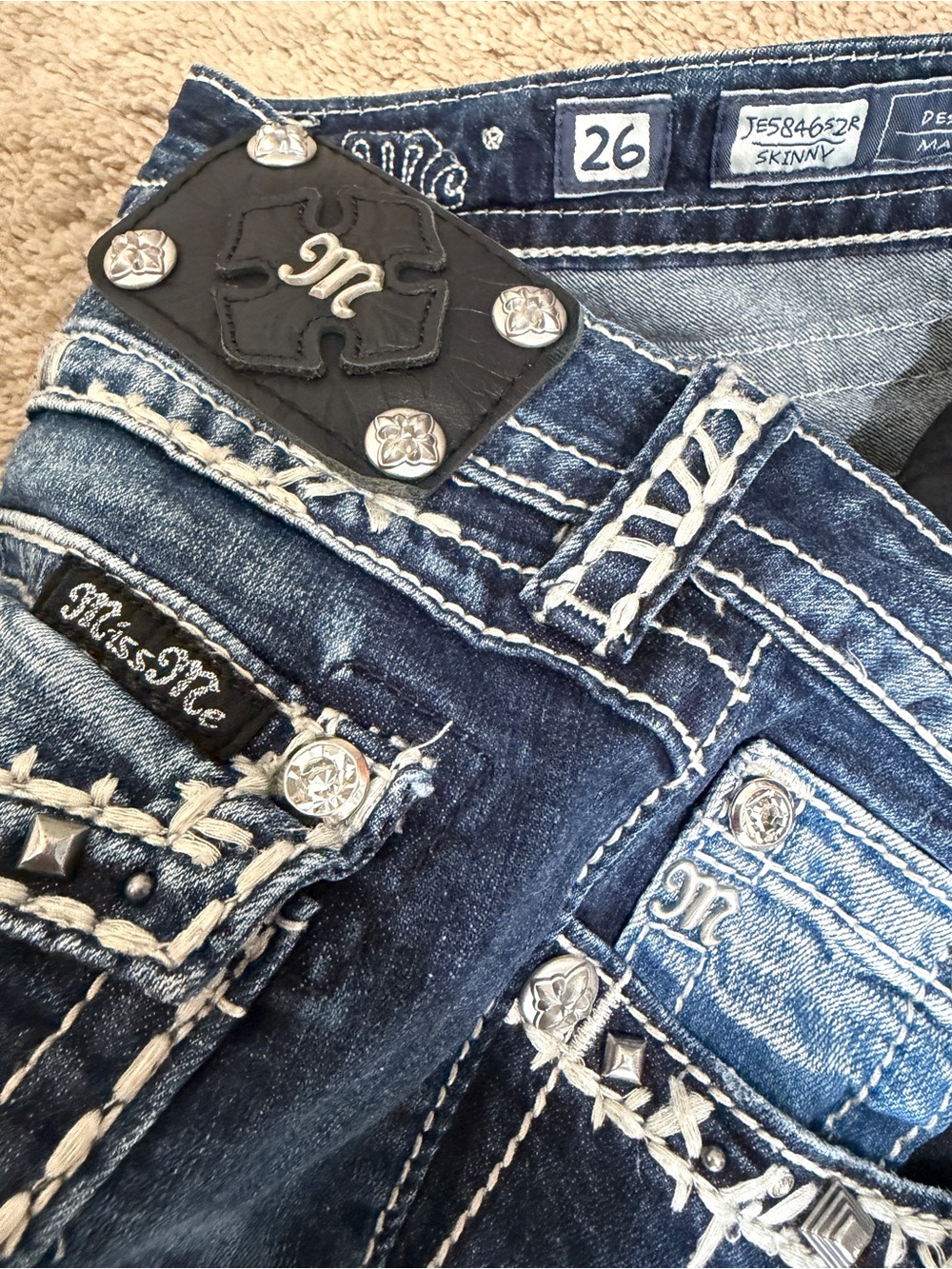 Miss Me Blue Jeans size 26 Skinny Y2k Embellished Rhinestone Distressed Pockets - Picture 7 of 10